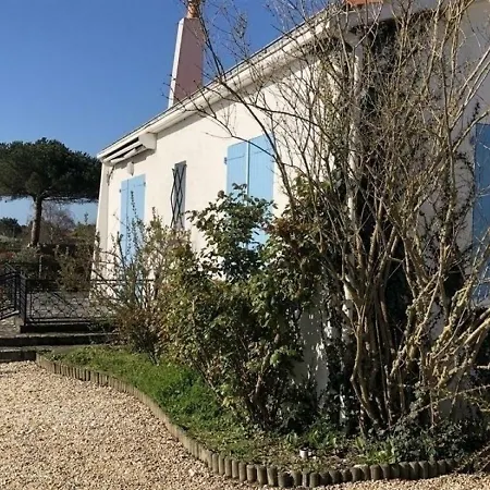 Feriehus House Proche Commerces - 1000 M De La Plage Du Marais Girard 2 *