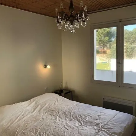 Feriehus House Proche Commerces - 1000 M De La Plage Du Marais Girard 2 *